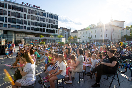 Tinko Celinko 9.7 (9)